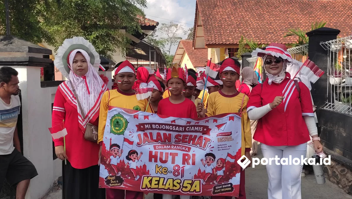 Para siswa MI Bojongsari antusias ikuti jalan sehat (Portaloka.id/Arman)