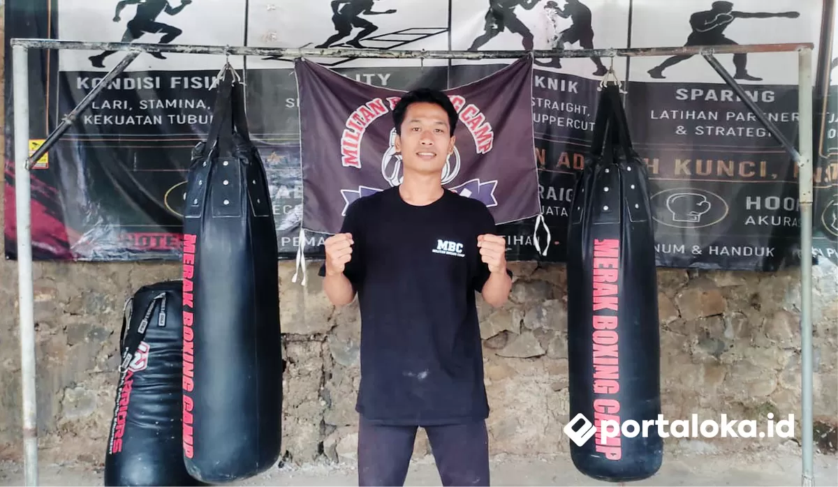 MBC Sidik Hadurrohmatuloh Pendiri sekaligus pelatih Militan Boxing Camp (MBC) (Portaloka.id/Arman)