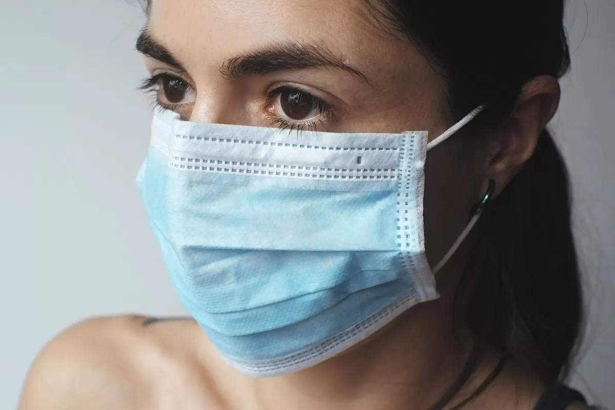 Harga masker melambung di tengah bencana erupsi Gunung Anak Krakatau (Pixabay/Juraj Varga)
