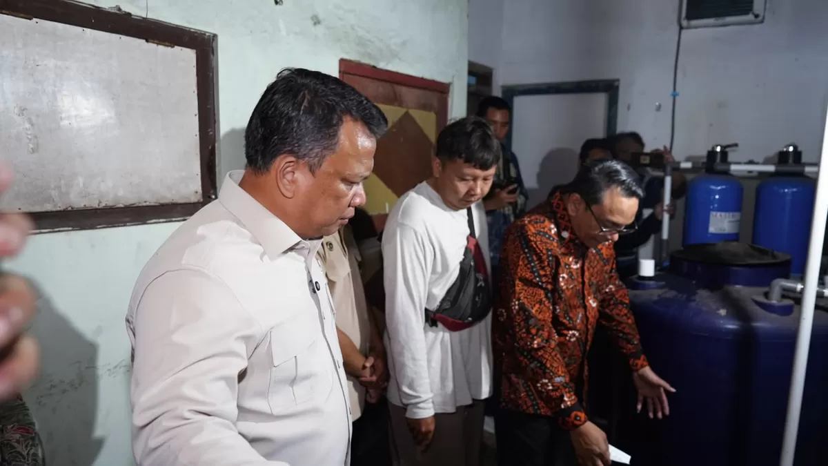 Wakil Kepala  BGN, Trenggono saat mengecek salah satu SPPG di Pati (Badan Gizi Nasional)