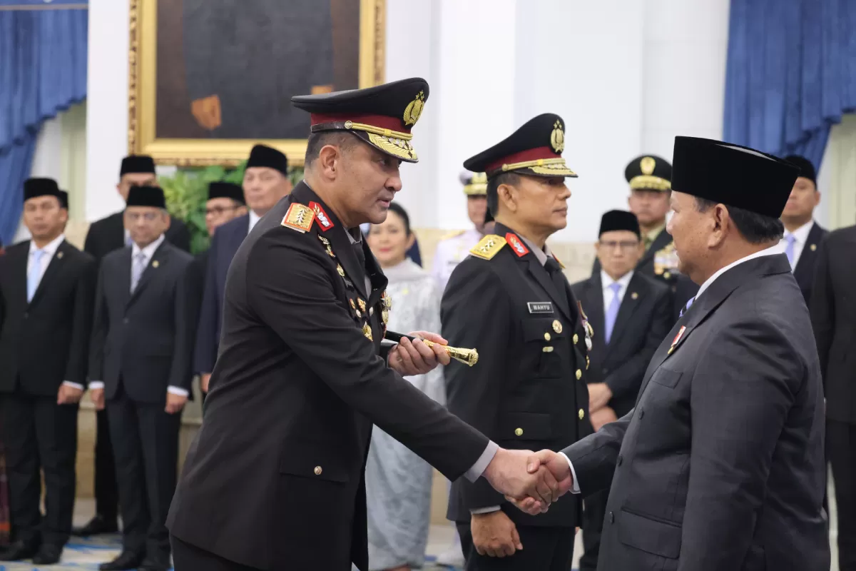 Presiden Prabowo melantik Jenderal Suyudi Ario Seto sebagai Kapolri (Dok. Bakom RI)