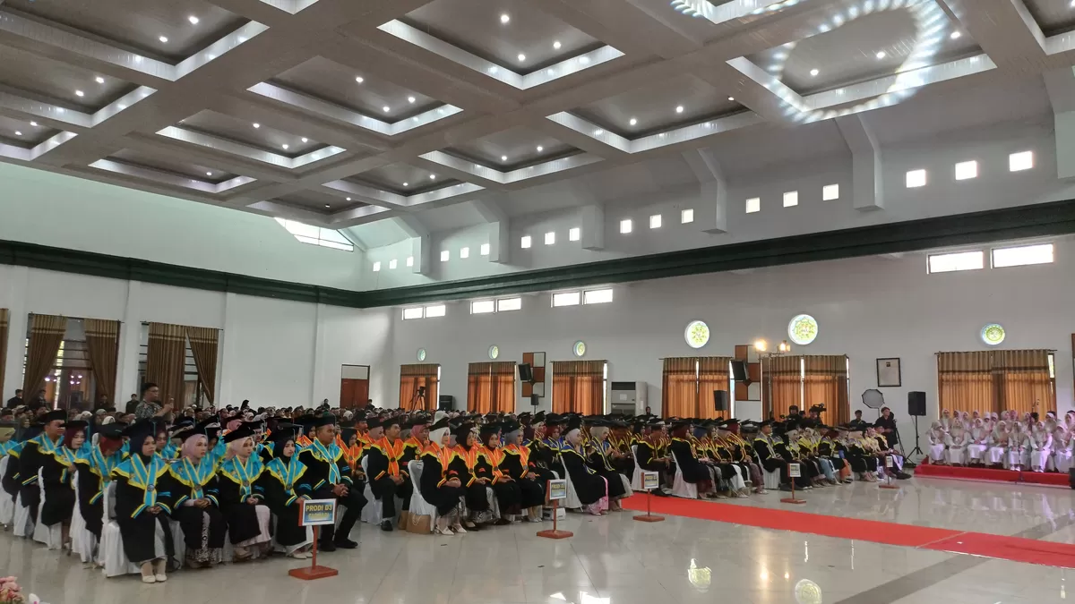 Wisuda lulusan STIKes Muhammadiyah Ciamis (Ist)