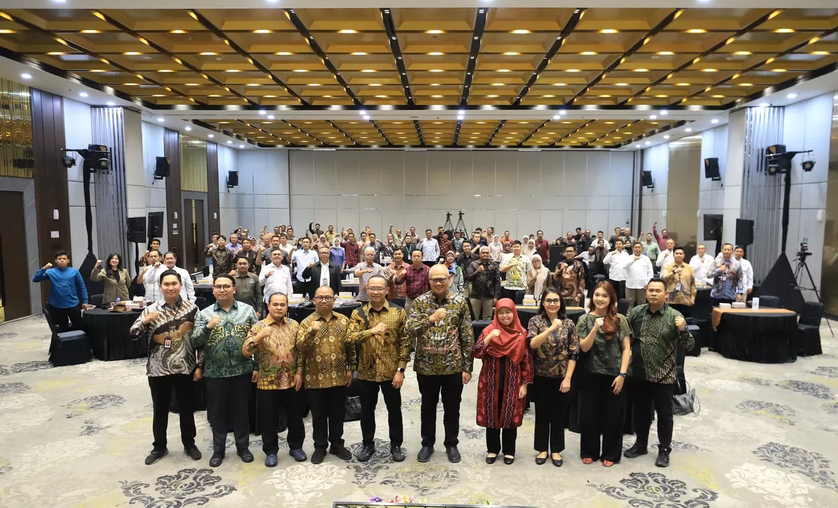 Sosialisasi Pasar Modal sebagai Sumber Pendanaan Perusahaan kepada pengurus Kadin dan Hipmi se Eks Karesidenan Pekalongan di KIT Batang, Senin 5 Oktober 2026.  (OJK Tegal)