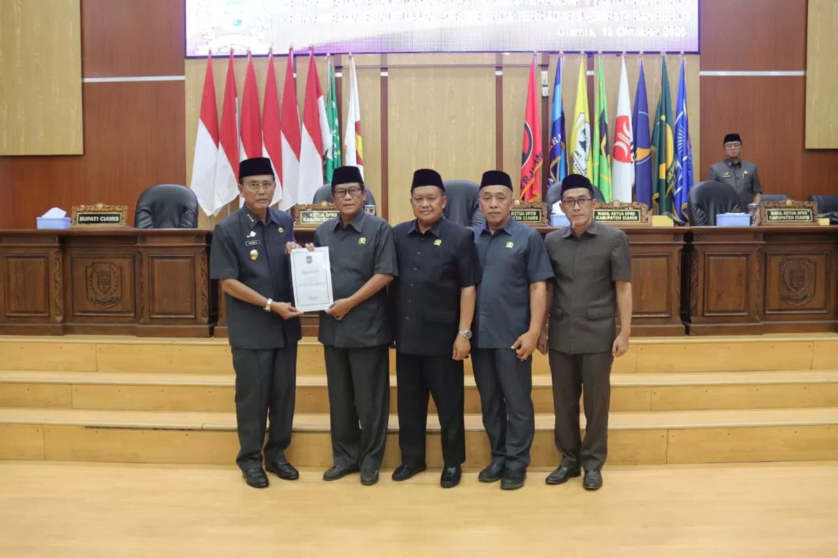 Pemkab Ciamis mengajukan perubahan Raperda KTR dalam rapat paripurna DPRD Kabupaten Ciamis (Ist)