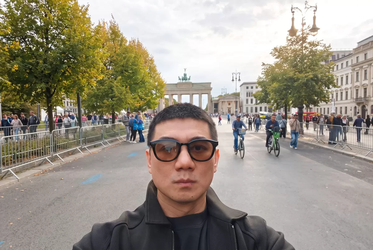 Chef Arnold lontarkan kritik terhadap program MBG (Instagram/@arnoldpo)