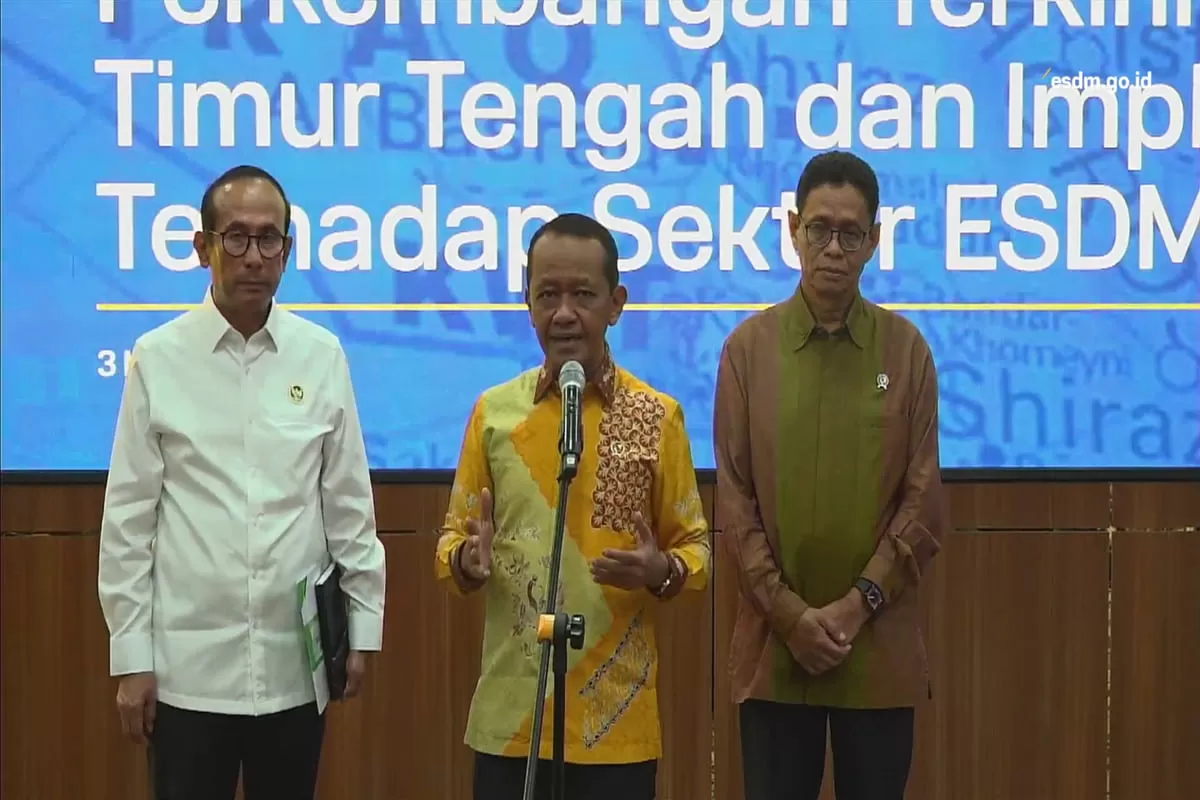 Antisipasi penutupan Selat Hormuz, Menteri Bahlil alihkan impor minyak ke Amerika & Afrika guna jamin stok BBM serta LPG nasional tetap aman terkendali