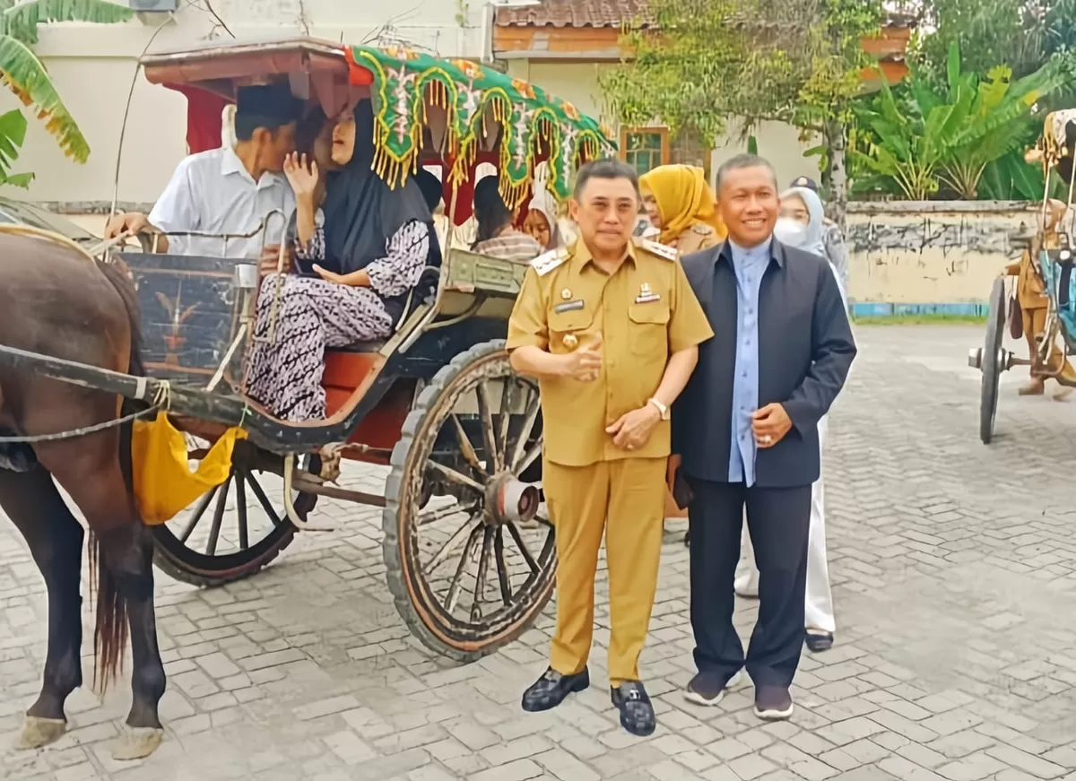 Bupati Majene resmikan Bendi Wisata di Kota Tua, 17 Maret 2026. Wisata budaya Mandar yang hidupkan ekonomi kusir lokal dan daya tarik sejarah daerah.