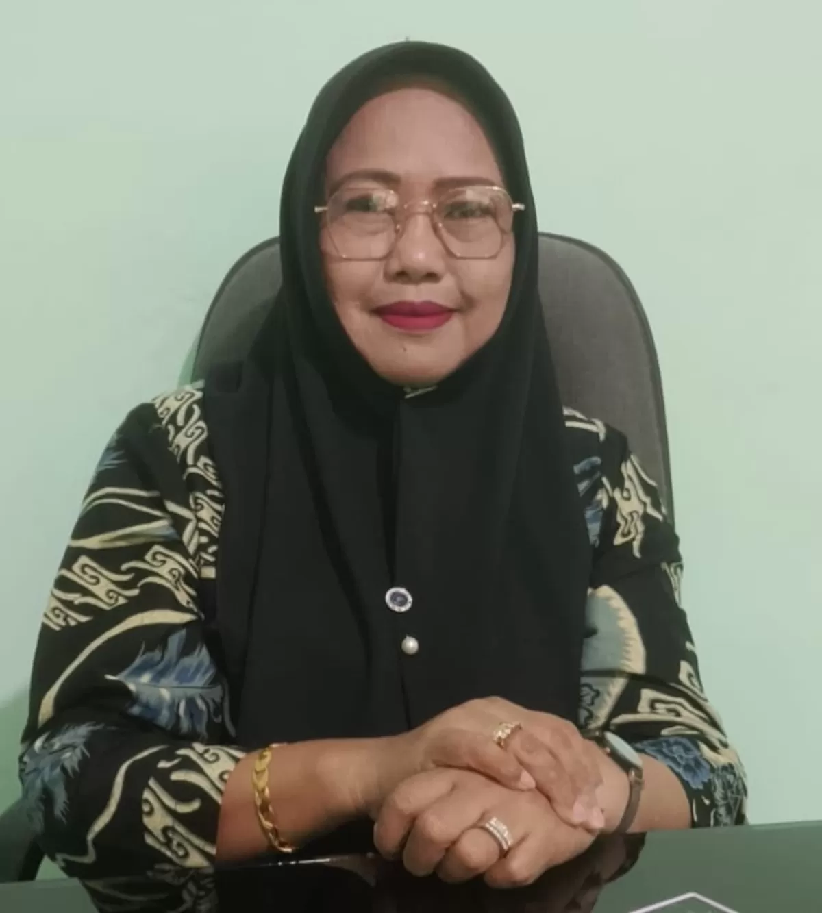 Peternak mandiri di Majene sulit akses bantuan karena kendala administrasi. Dinas Peternakan siapkan pendampingan khusus untuk pembentukan kelompok.