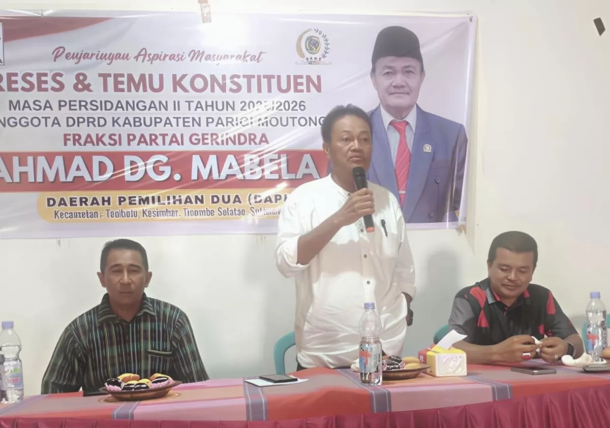 Ketua Komisi II DPRD Parimo Ahmad Dg. Mabela gandeng Wabup di Reses Toribulu. Perjuangkan bantuan mesin Kubota, bibit durian, hingga perahu.