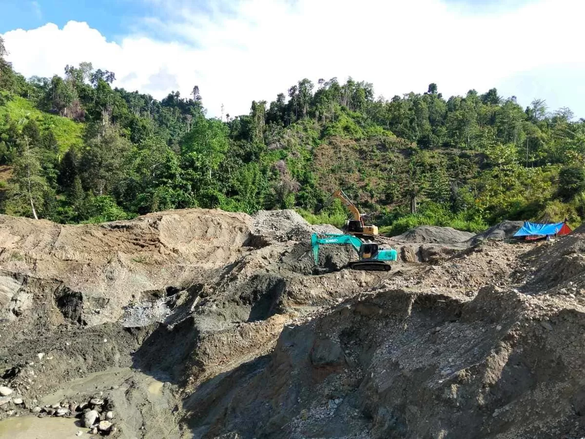 Wakapolsek Sausu Ipda Nur Kamiden diterpa isu miring. Ia diduga membentengi tambang emas ilegal yang merusak ruang hidup warga Parigi Moutong.