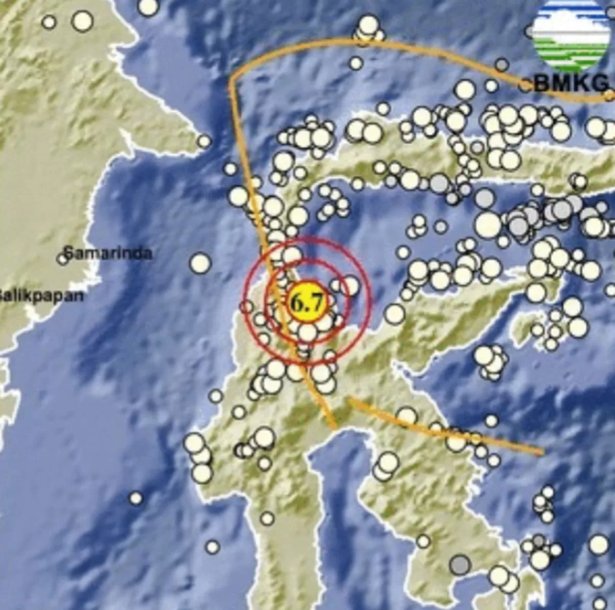 Gempa dangkal M 6,7 guncang Palu hari ini. BMKG laporkan adanya kerusakan bangunan dan sembilan