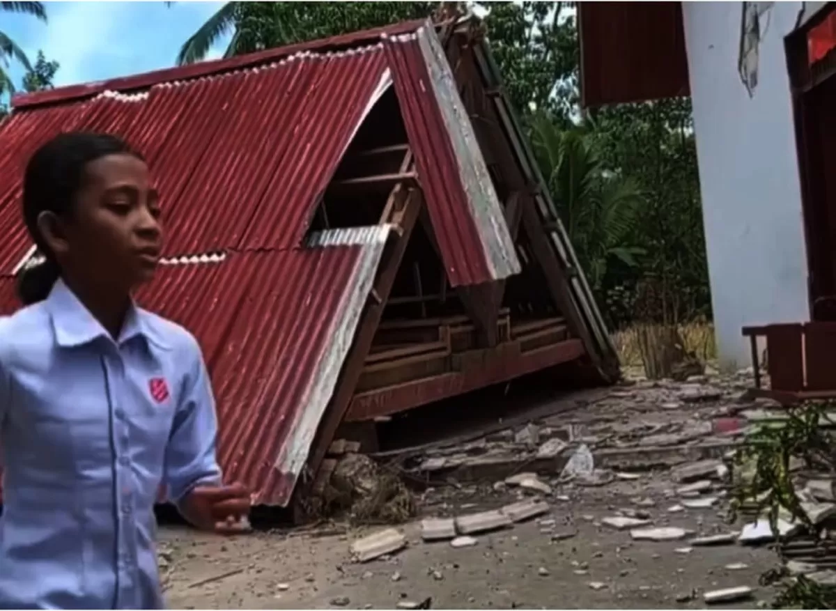 Dinas Pendidikan Parigi Moutong meliburkan sekolah akibat gempa beruntun. Langkah mitigasi ini diambil demi keselamatan siswa.