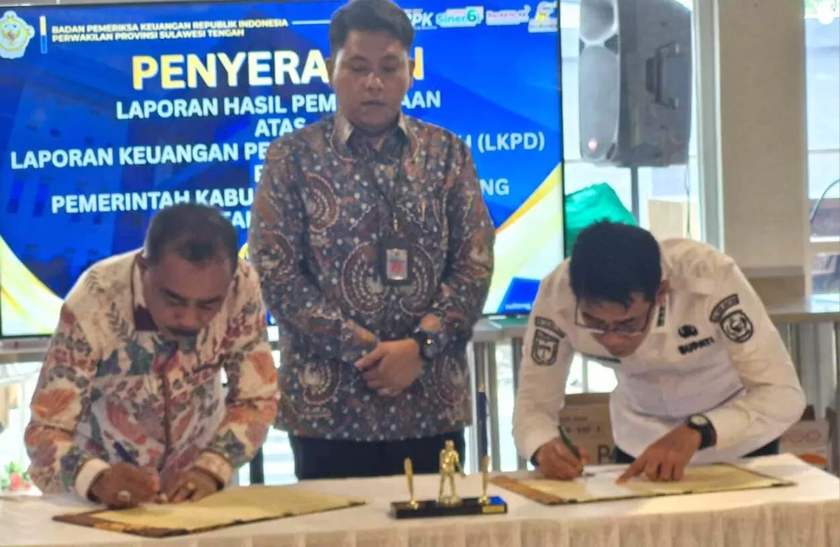 Kabupaten Parigi Moutong sukses meraih opini WTP dari BPK RI atas LKPD 2025, meski auditor temukan potensi bocor pajak ratusan juta.