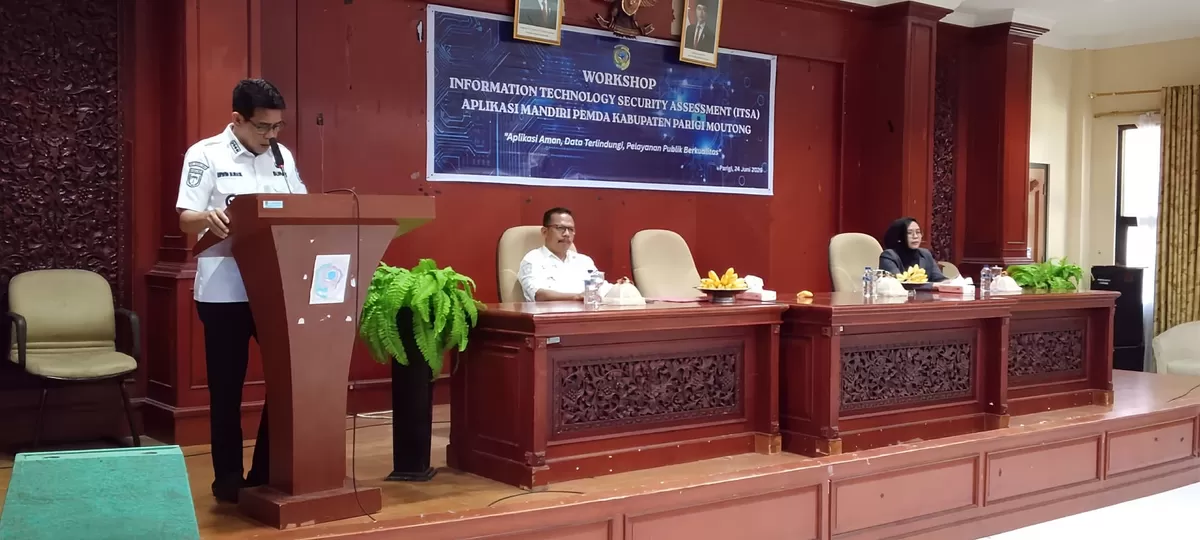 Bupati Erwin Burase mewajibkan audit keamanan siber untuk aplikasi pemda Parigi Moutong melalui Workshop ITSA 2026 guna mencegah kebocoran data masyarakat.