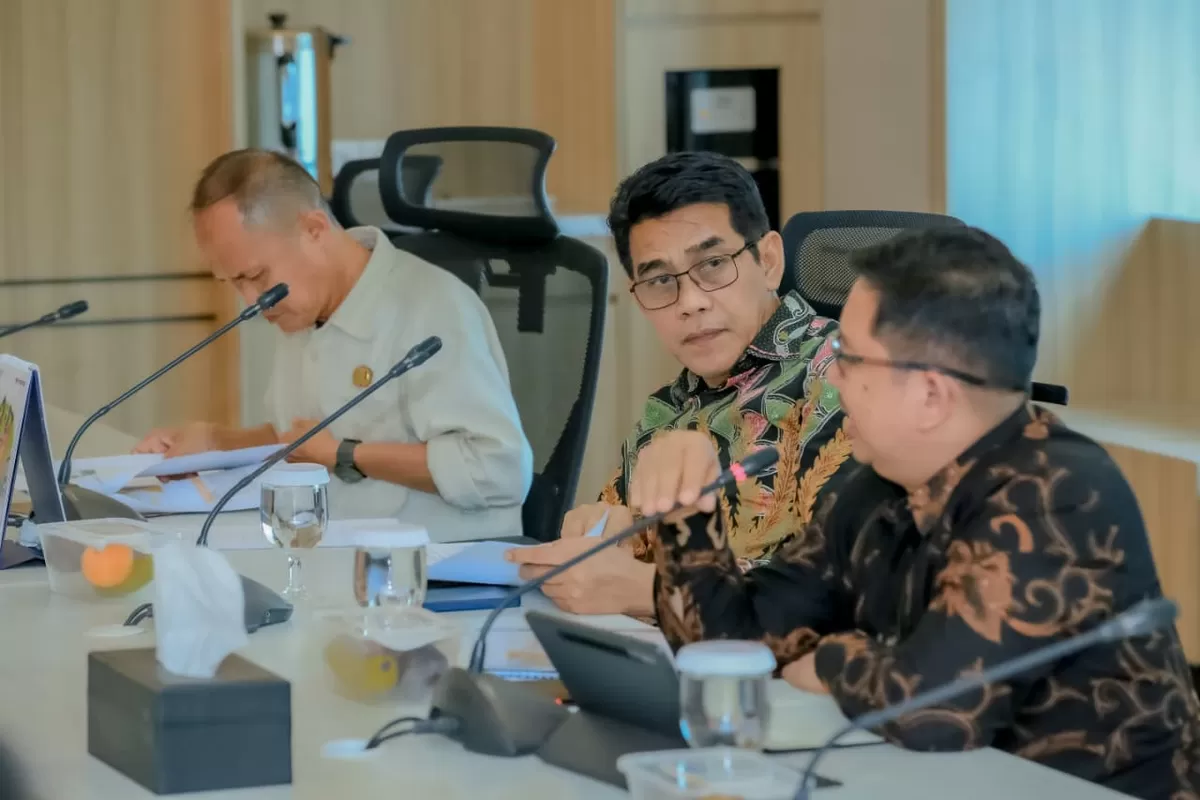 Pemkab Parigi Moutong siasati efisiensi anggaran dengan mengamankan beasiswa kuliah gratis dari KKP untuk anak nelayan di Politeknik KP.