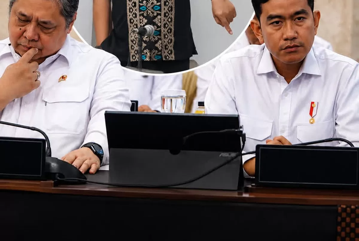 Mantan Wamenkumham Denny Indrayana mengkritik posisi duduk Wapres Gibran di Sidang Kabinet yang sejajar Menko karena dinilai melanggar protokol.