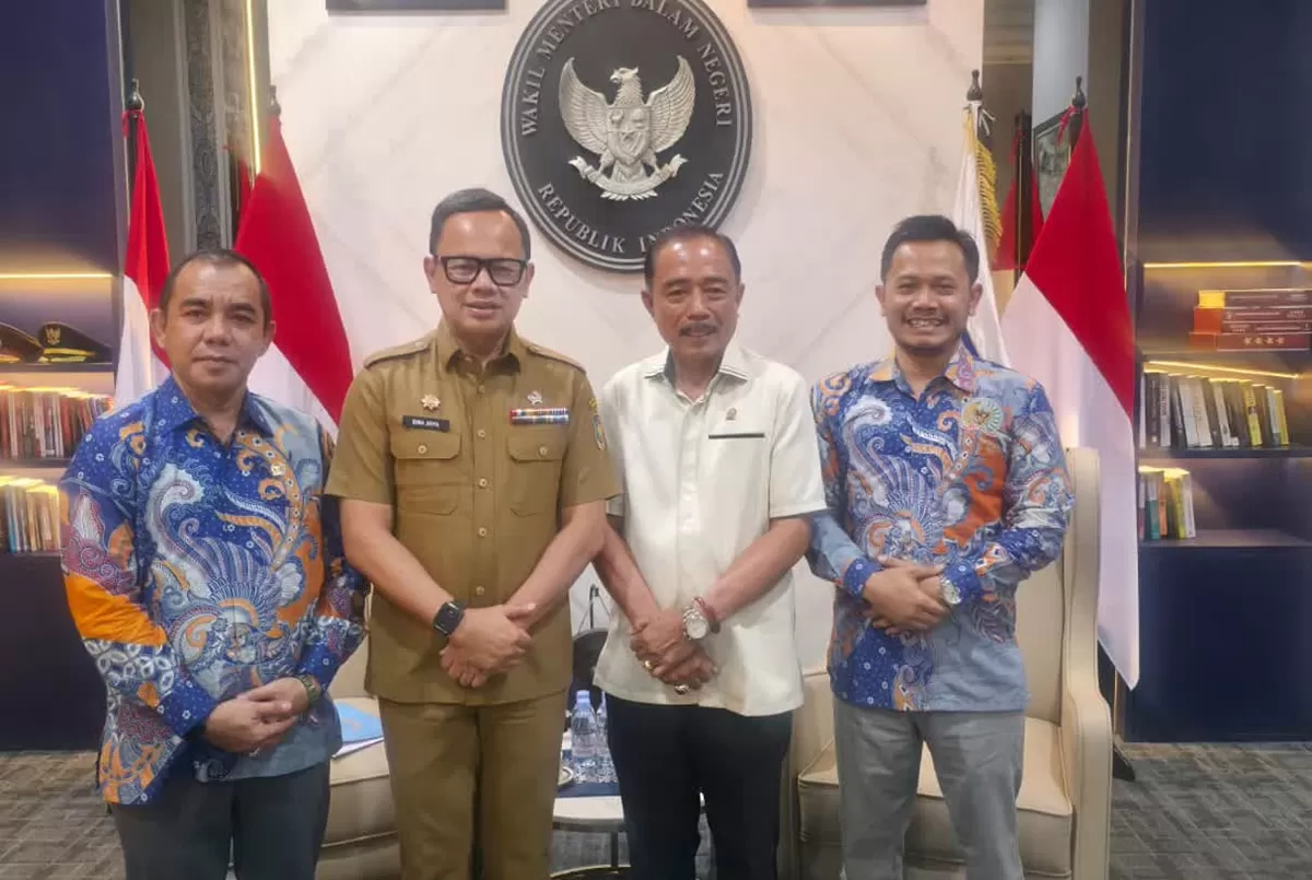 DPRD Parigi Moutong mendesak pemerintah pusat mengambil alih pembiayaan PPPK lewat APBN untuk memperkuat kapasitas fiskal daerah.