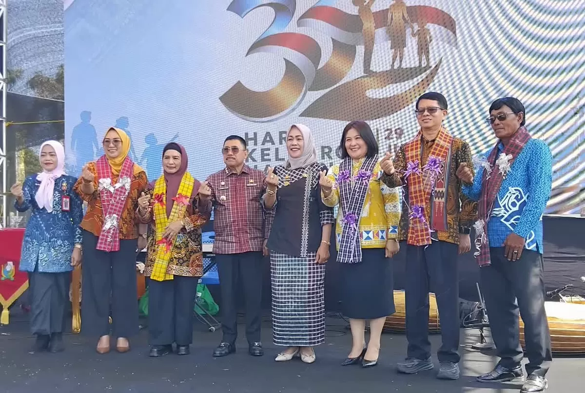Bupati Majene A. Achmad Syukri tegaskan pentingnya keterlibatan ayah dalam perencanaan KB dan pencegahan stunting pada Harganas Sulbar 2026.