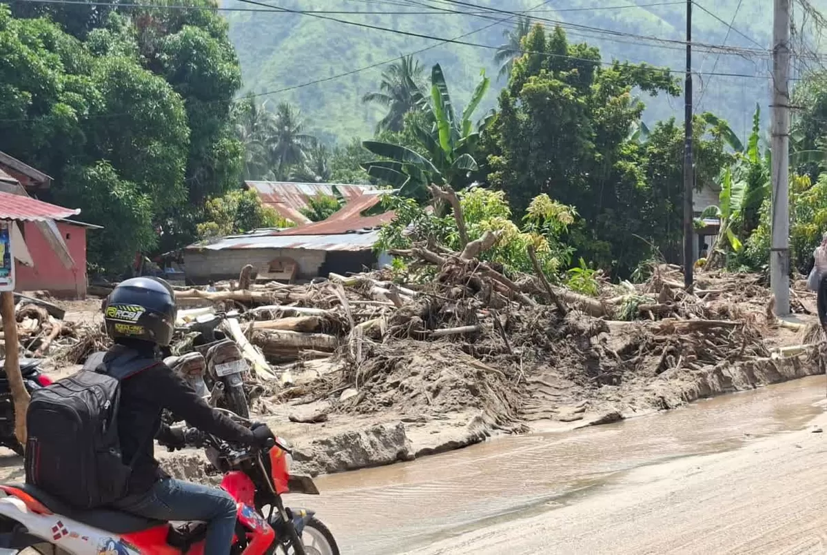 Pemda Parigi Moutong menetapkan status tanggap darurat bencana banjir bandang di Desa Avolua pada Rabu, 26 Agustus 2026.