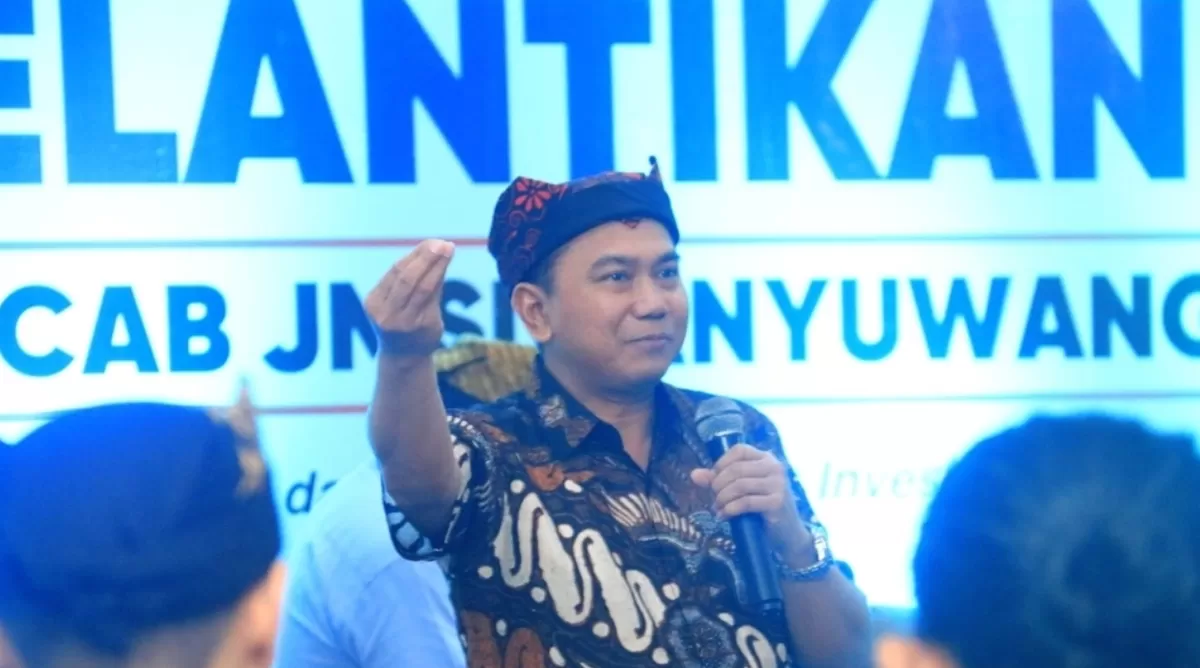 CEO Promedia Group Agus Sulistriyono saat menjadi pemateri di pelantikan JMSI Banyuwangi.  ((Dok. Promedia))