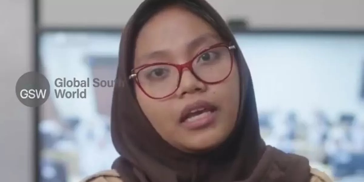 Transformasi pendidikan digital di Indonesia mendapat sorotan dunia. Penggunaan papan tulis interaktif atau Interactive Flat Panel (IFP) secara masif di ruang kelas dinilai sebagai langkah nyata