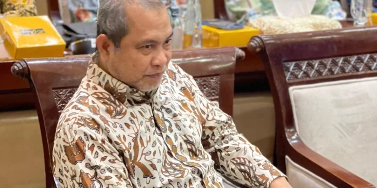 Anggota Komisi XI DPR RI dari Fraksi PKB, Marwan Jafar, mendorong Bank Indonesia (BI) untuk lebih aktif mengarahkan industri perbankan nasional agar memprioritaskan pembiayaan pada sektor Usaha Mikro.