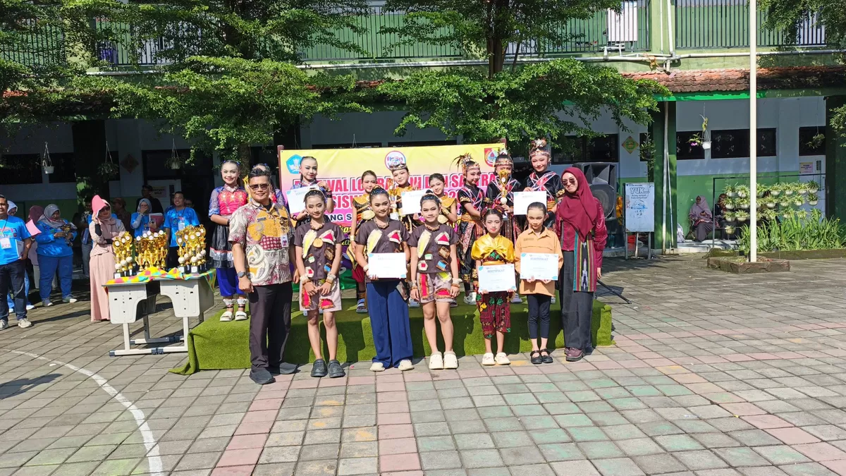 Lomba FLS3N Kecamatan Kaliwates sebuah asah kreativitas seni dan karakter digelar di SDS Al-Baitul Aamin 02 yang diikuti oleh 40 lembaga terdiri dari 25 SD Negeri dan 15 SD Swasta. Foto istimewa