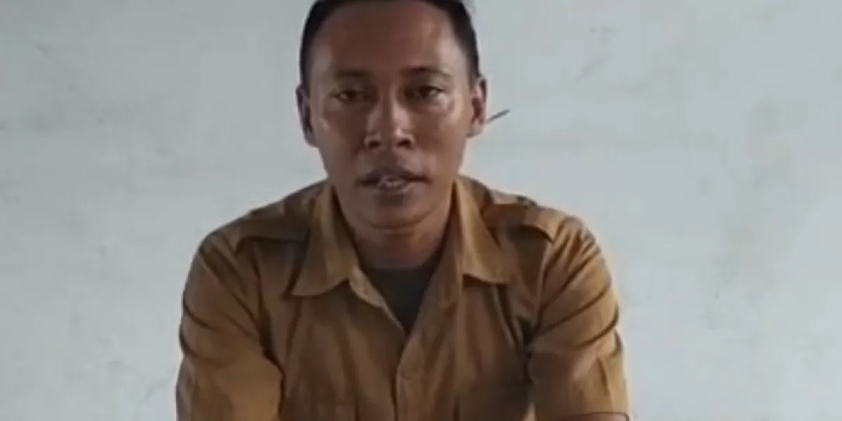 Siswa-siswi SMP Negeri Lambitu Satu Atap di Kabupaten Bima, Nusa Tenggara Barat (NTB), kini bisa internetan di sekolah. Foto istimewa