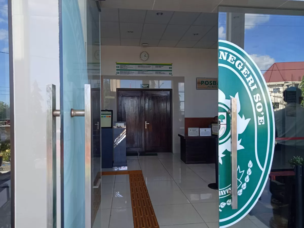 Sidang lanjutan guru olahraga yang menghukum muridnya hingga meninggal dunia dilakukan tertutup dengan 3 murid jadi saksi. (sabanapedia.com/erhy)