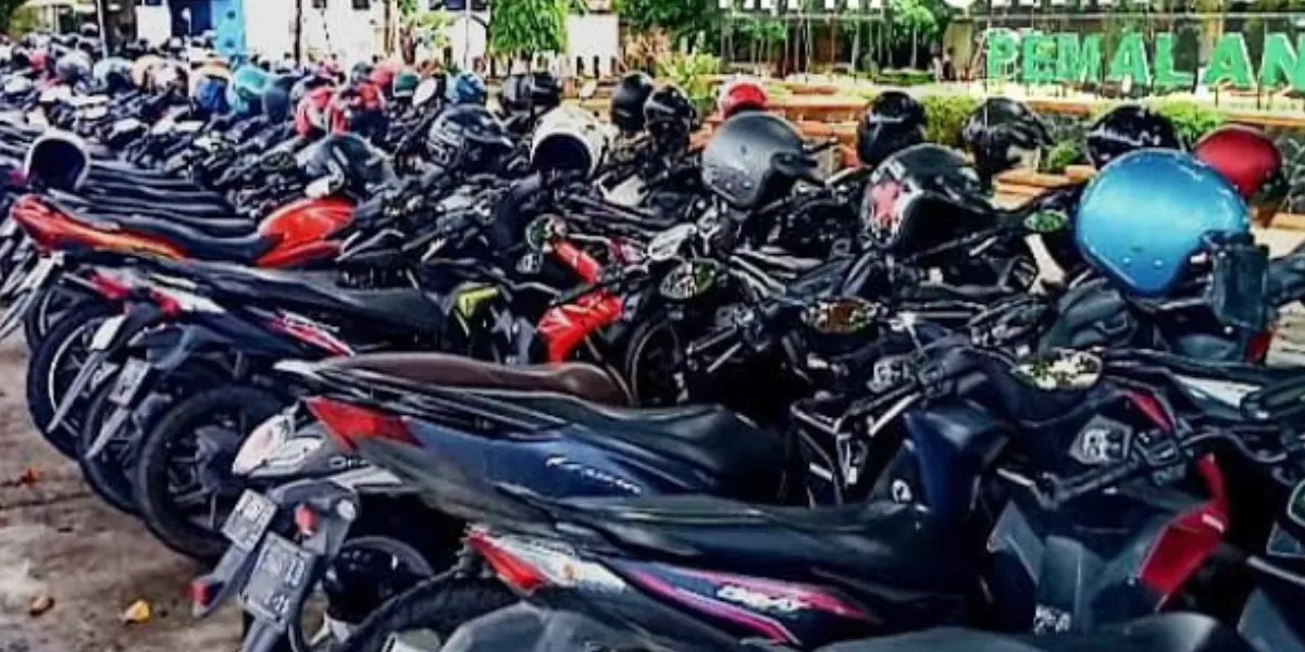 Taman Kota di Pemalang Berubah Jadi Lahan Parkiran (Liputan)