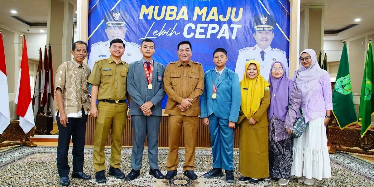 Bupati Muba Bangga, Dua Pelajar Ini Siap Harumkan Nama Daerah di Bangkok