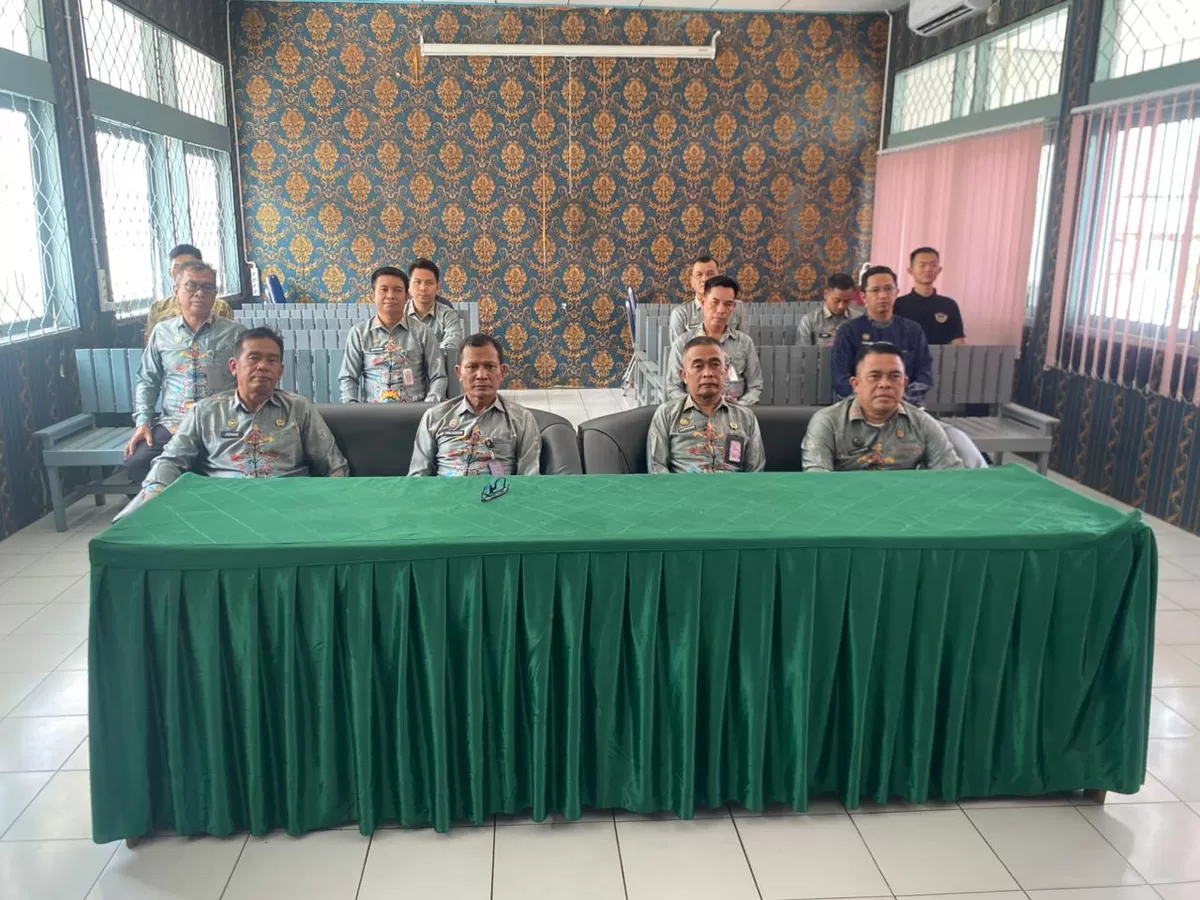 Kalapas Muara Teweh dan Jajaran Saat Mengikuti Kegiatan Sosialisasi
