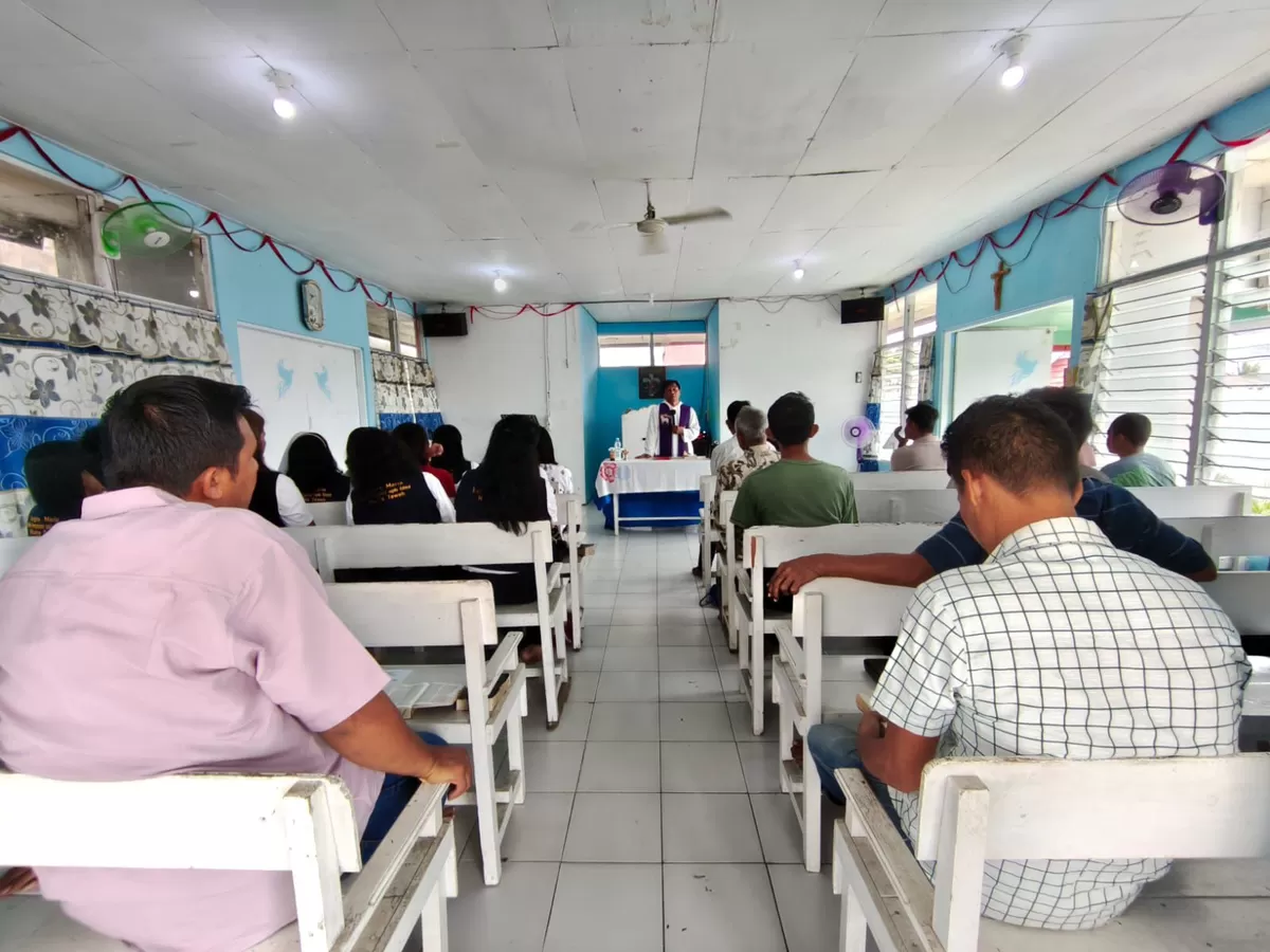 Warga Binaan Lapas Muara Teweh Saat Mengikuti Kegiatan Keagamaan