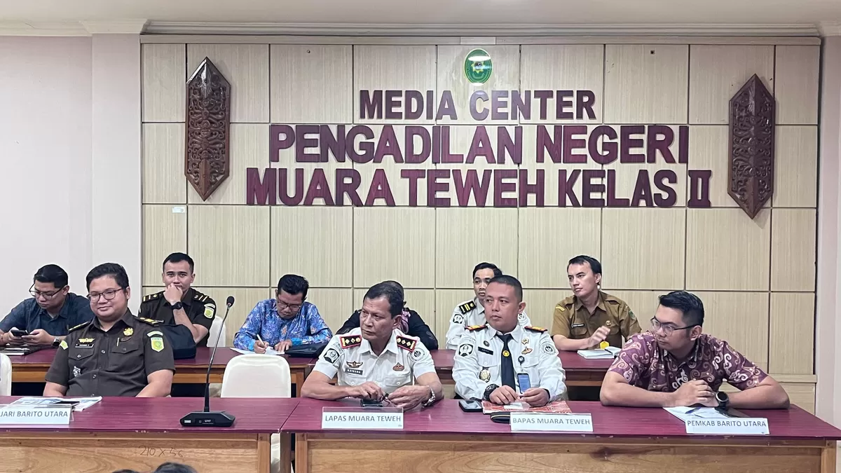 Kalapas Muara Teweh Saat Ikuti Diskusi Penerapan UU Nomor 20 Tahun 2025 tentang KUHAP