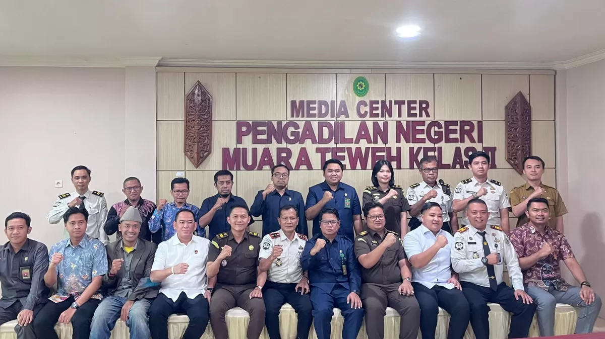 Kabapas Muara Teweh Saat Hadiri FGD KUHAP di PN Muara Teweh