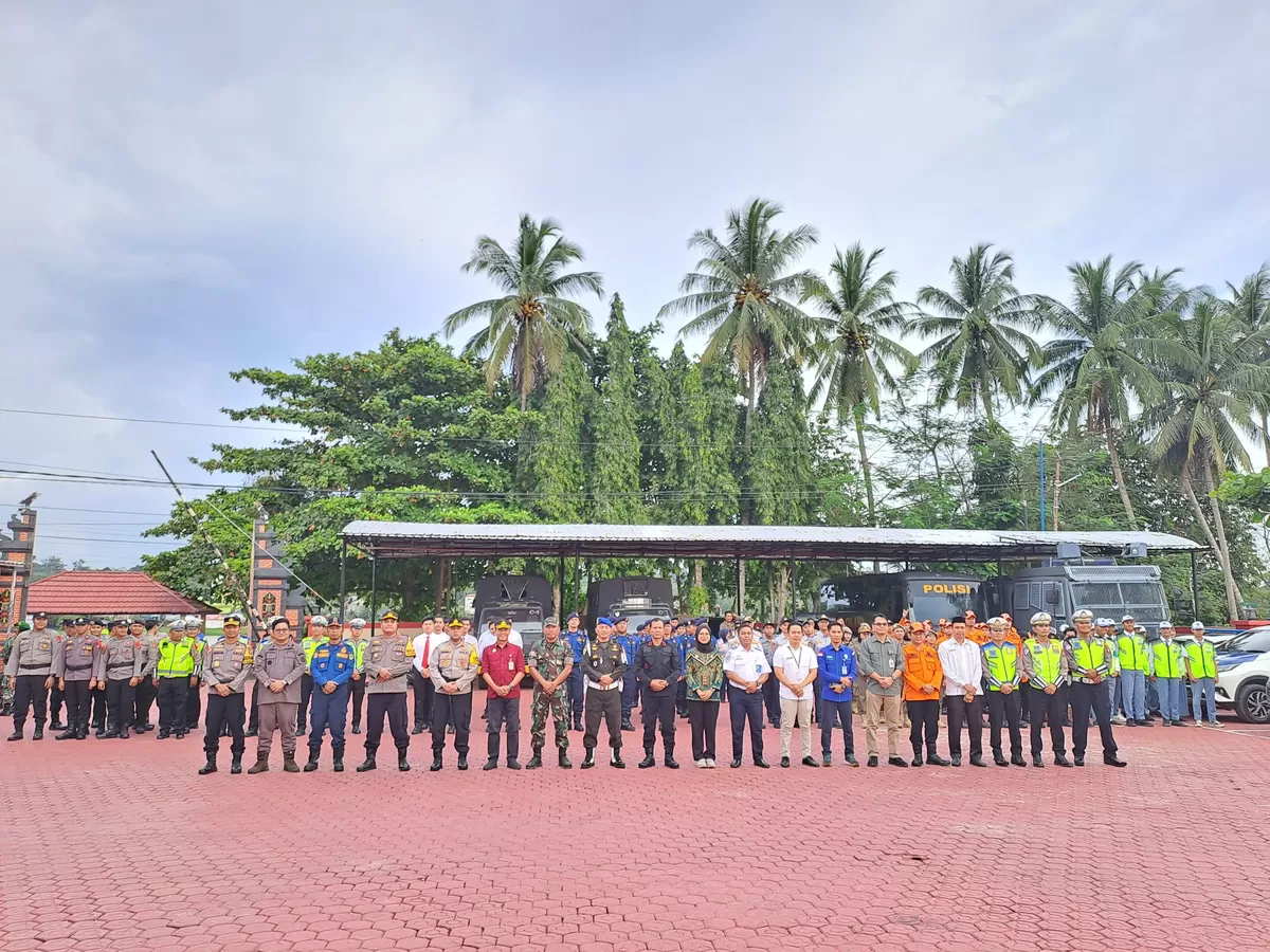 Kalapas Muara Teweh Saat Hadiri Apel Gelar Pasukan Operasi Ketupat Telabang 2026