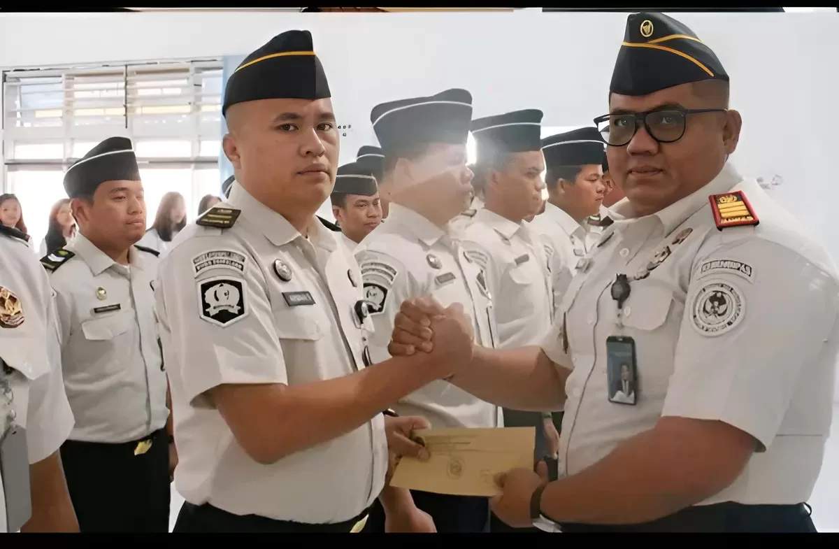 Karutan Sidikalang dan Jajaran Bersama Petugas Naik Pangkat