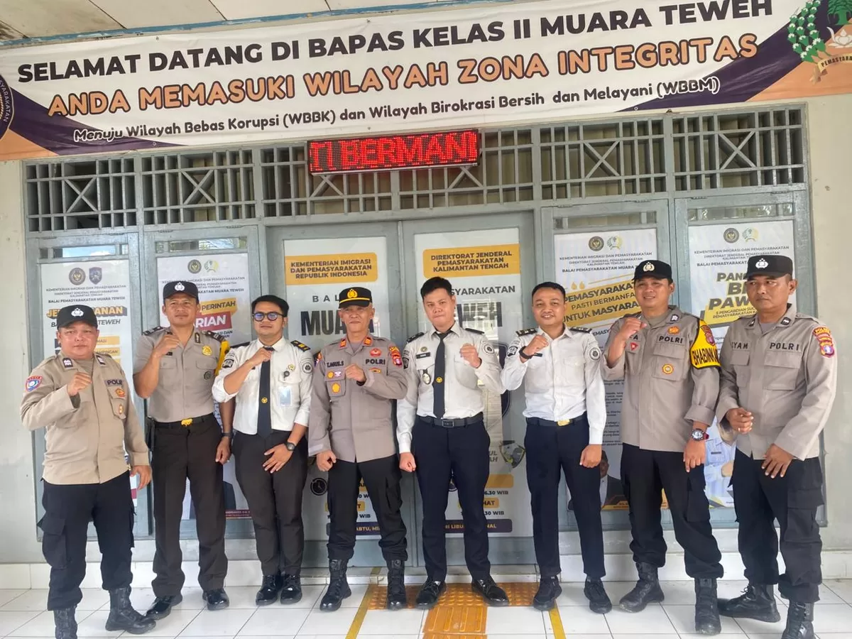 Petugas Bapas Muara Teweh Bersama Bhabinkamtibmas dari Polsek Teweh Tengah