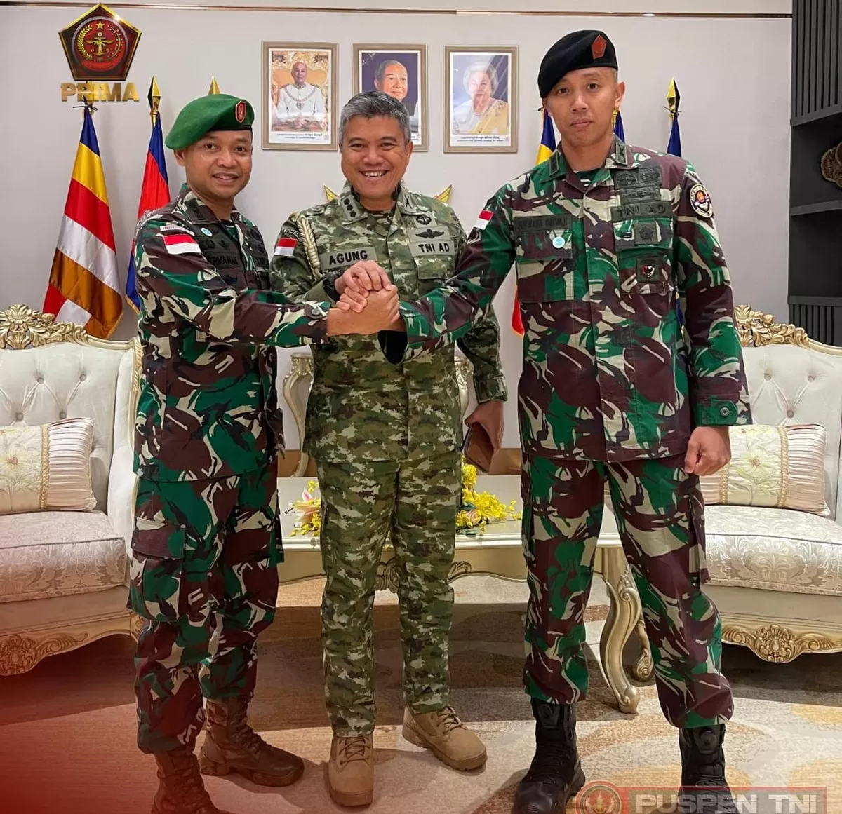 Dua Perwira Menengah TNI yang menerima Penghargaan Tinggi dari Kerajaan Kamboja (Istimewa)