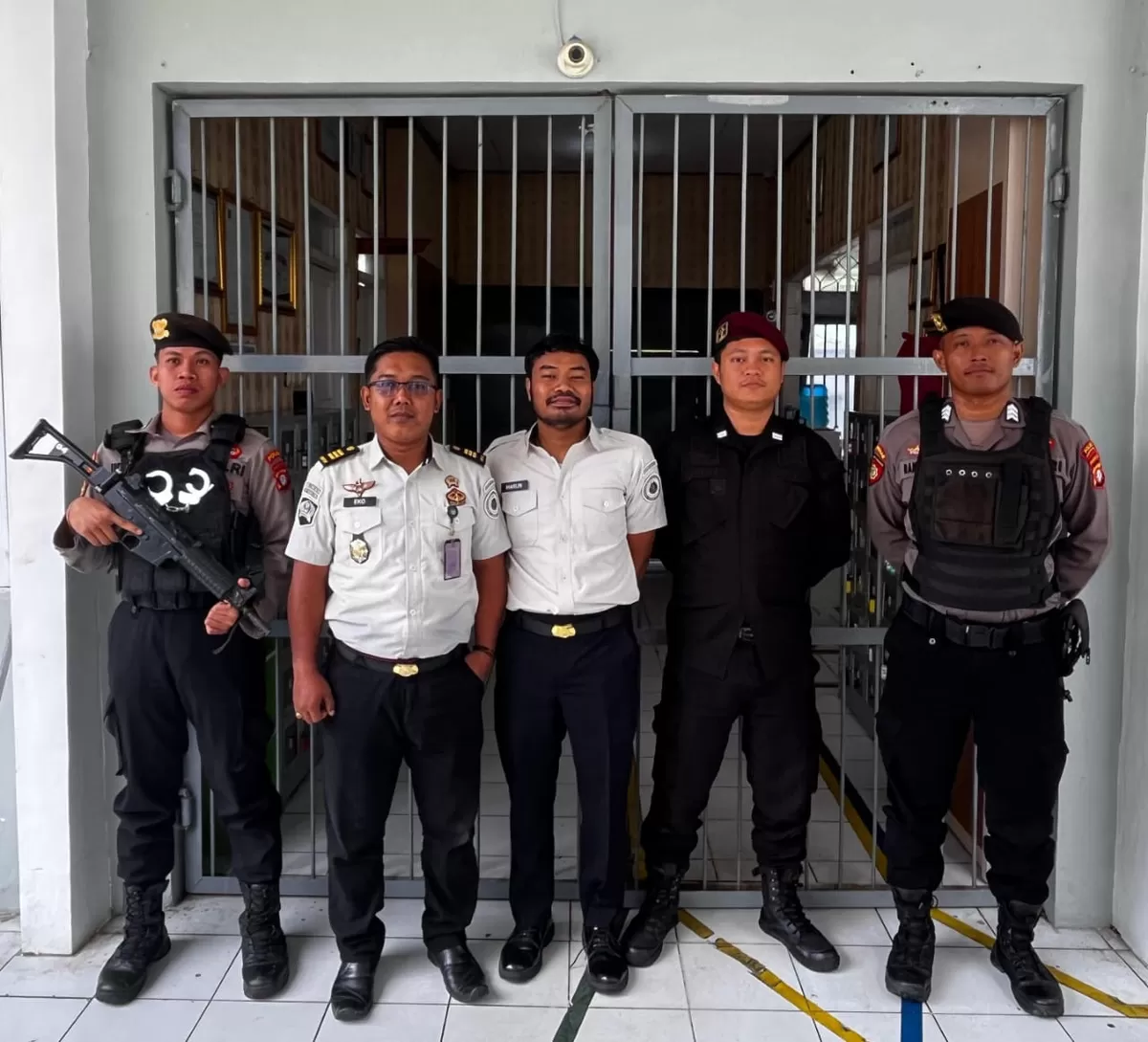 Petugas Lapas Muara Teweh Bersama Personil Polres Barito Utara
