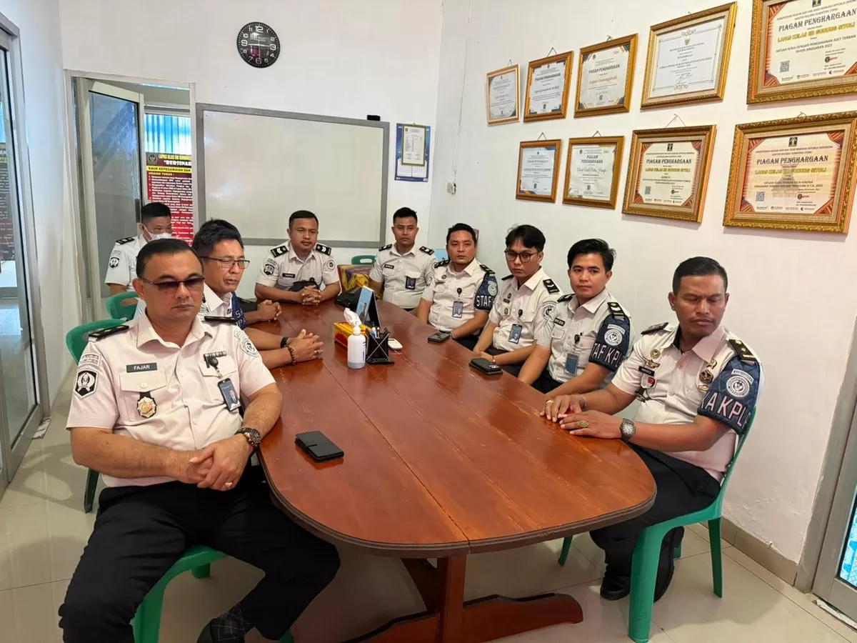 Petugas Lapas Gunungsitoli Saat Mengikuti Penguatan Tugas dan Fungsi Pengamanan Serta Intelijen