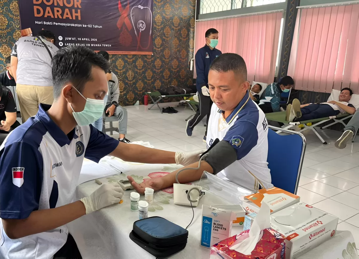 Kabapas Muara Teweh Saat Kegiatan Donor Darah