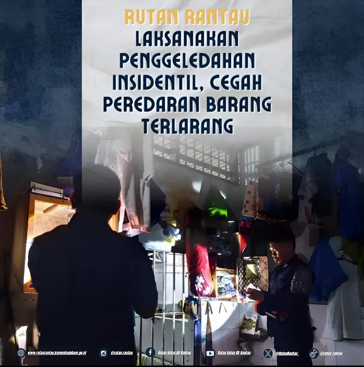 Petugas Rutan Rantau Saat Kegiatan Penggeledahan Kamar Hunian Warga Binaan