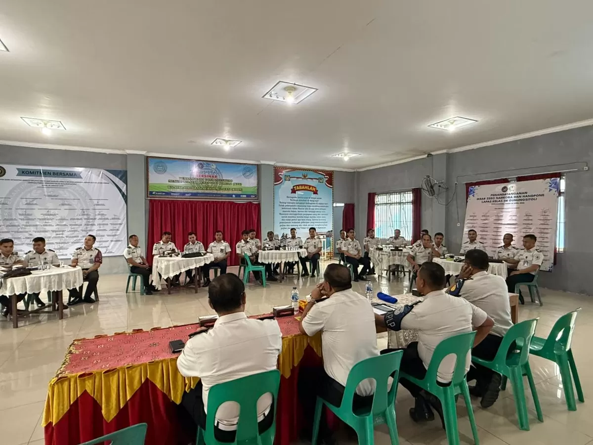 Kalapas Gunungsitoli dan Jajaran Saat Kegiatan Rapat Dinas