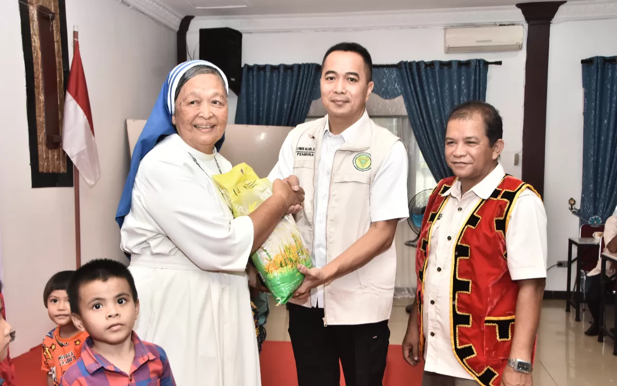 Pengurus Forum Wartawan Kejaksaan atau Forwaka Gunungsitoli resmi dilantik di Nias Palace Hotel, Kota Gunungsitoli oleh Ketua Forwaka Sumut