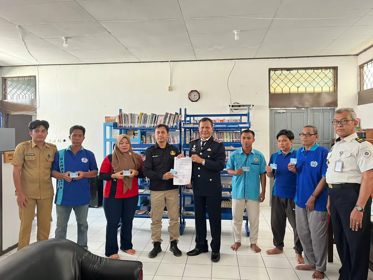 Kalapas Muara Teweh dan Jajaran Serta Pihak Dukcapil dan Warga Binaan