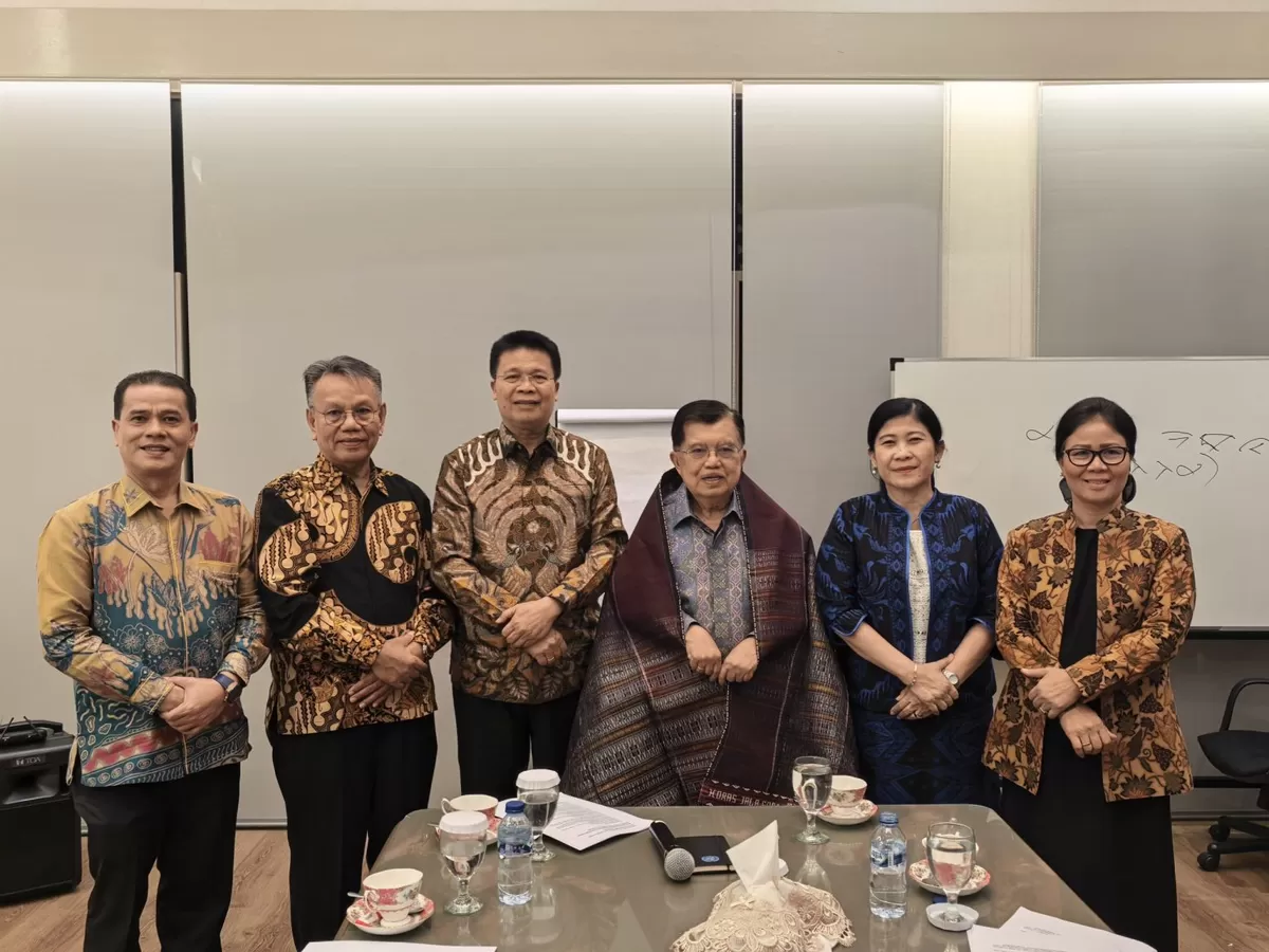 Pertemuan Ephorus Huria Kristen Batak Protestan (HKBP), Victor Tinambunan dengan Jusuf Kalla (Istimewa)