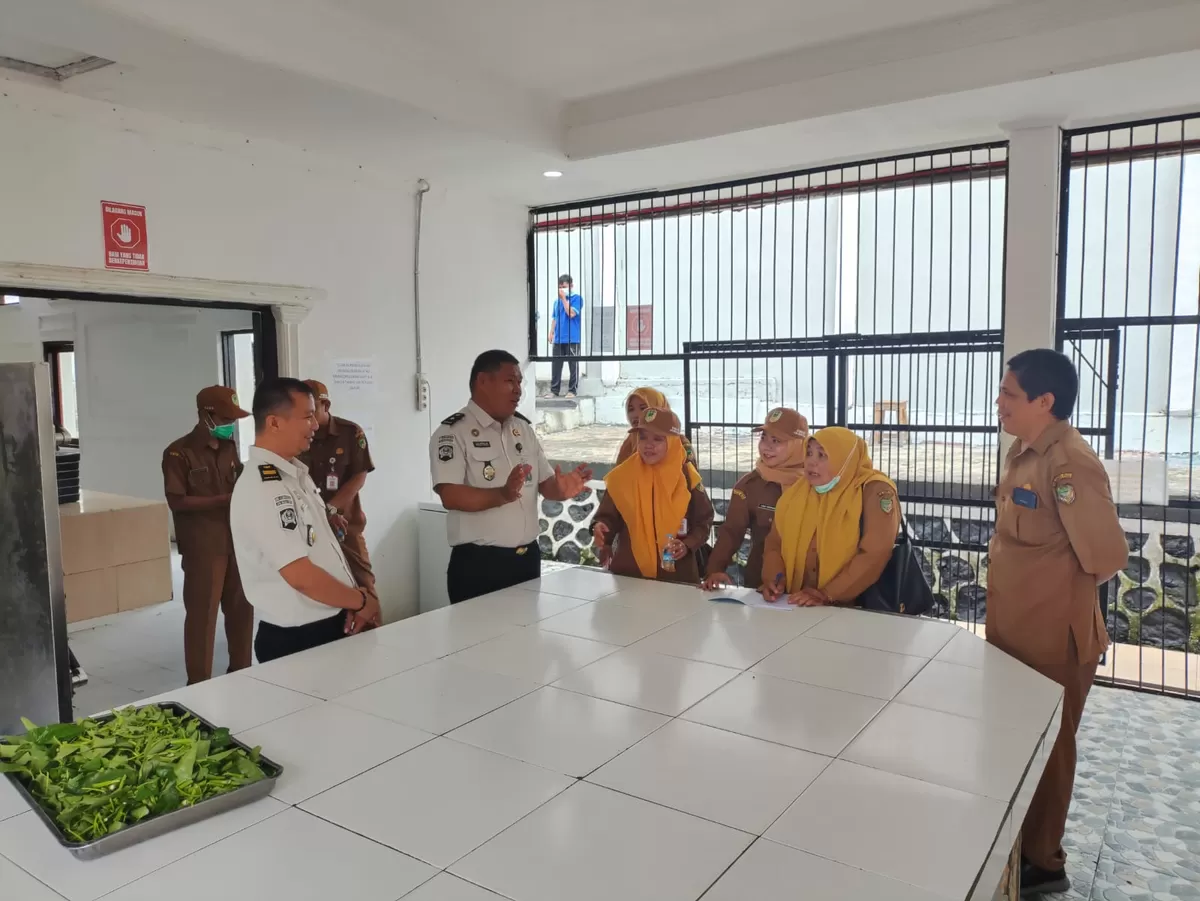 Petugas Lapas Muara Teweh Bersama Dinkes Barito Utara