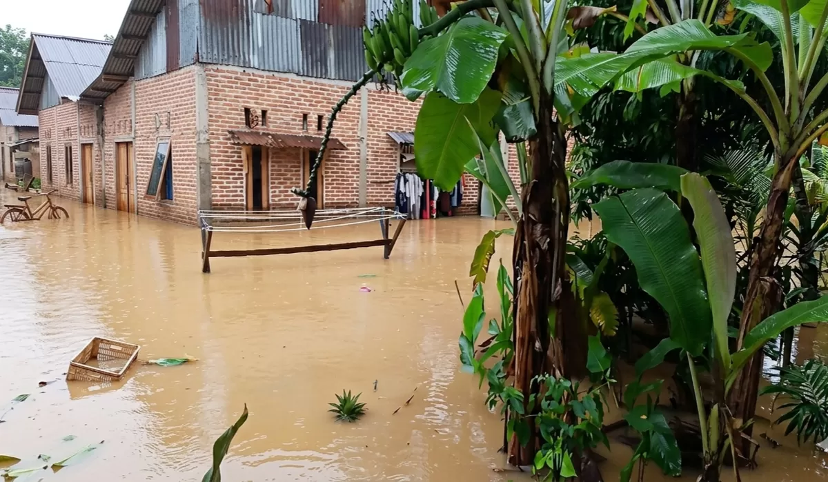 Banjir bandang yang melanda Kelurahan Sibatu, Kecamatan Padangsidimpuan Selatan, Kota Padangsidimpuan yang terjadi pada Selasa (25/11/2025) lalu. (Lesmanan.H Nawacita)
