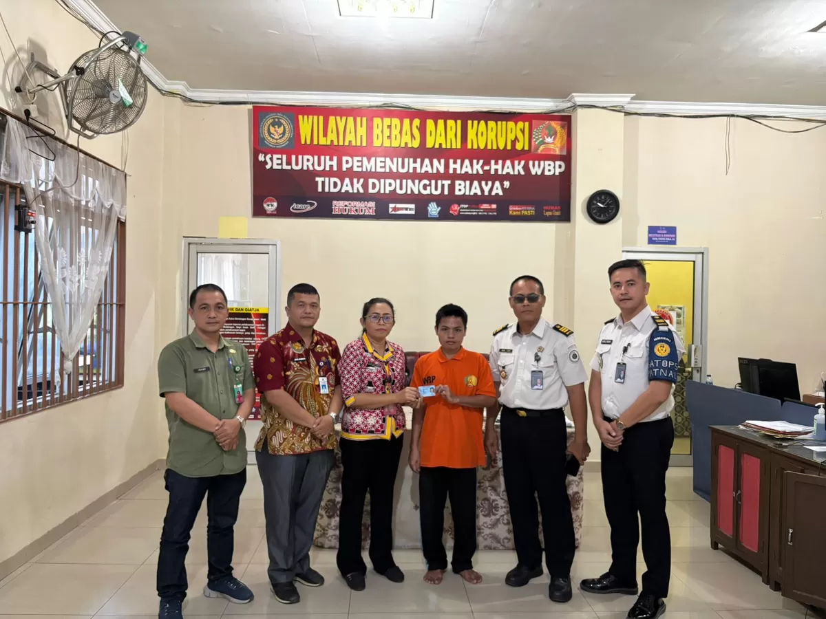 Pegawai Lapas Gunungsitoli Bersama Pihak Dukcapil Kabupaten Nias Utara